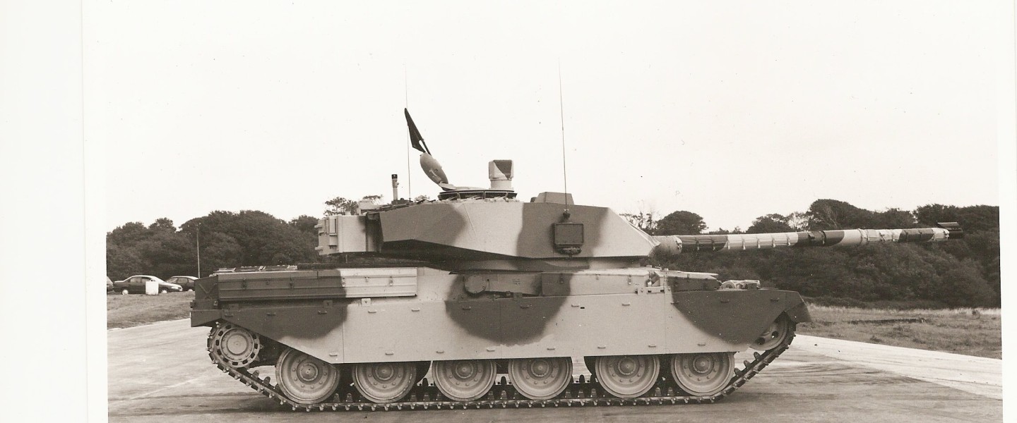 Chieftain 2000 Side View